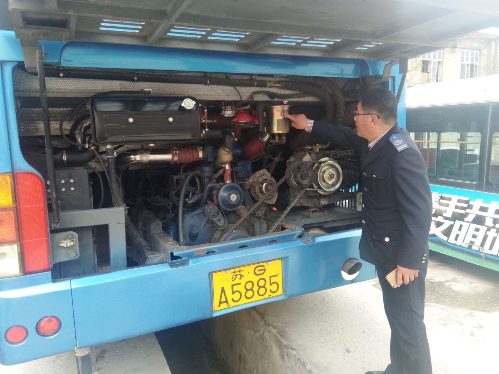 公交集團公交事業(yè)一部開展車輛假日運輸保障工作